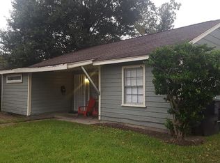 5537 Bataan Rd, Houston, TX 77033