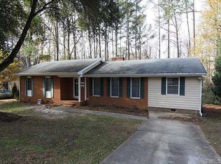111 Powell Dr, Fuquay Varina, NC 27526