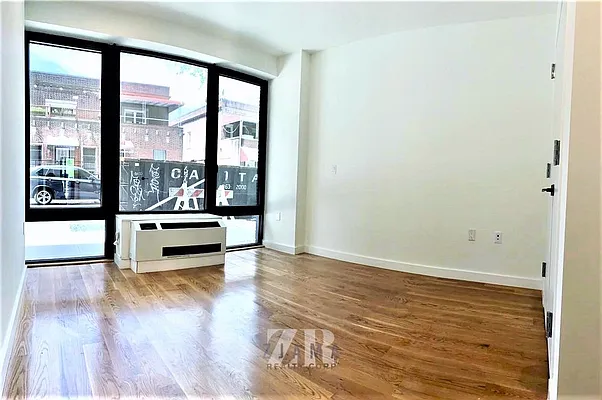 Rented by Zjama Realty Corp | media 22