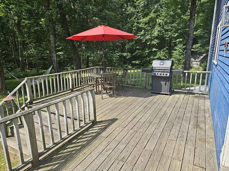 11 Laurel Ln — Photo 12