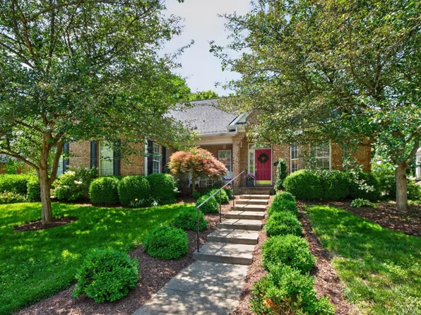 3045 Old Field Way, Lexington, KY 40513