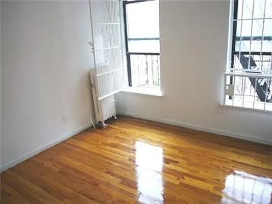 Rented by Mark David | media 3