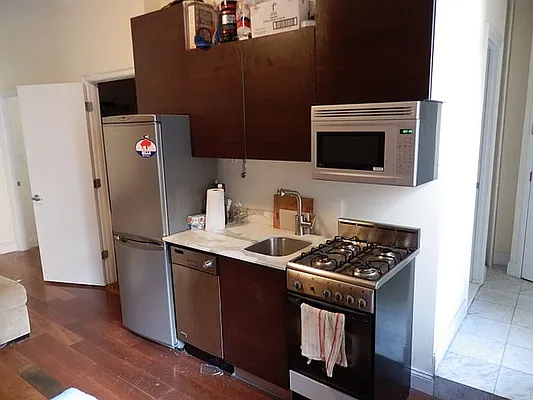 Rented by Town Residential | media 28