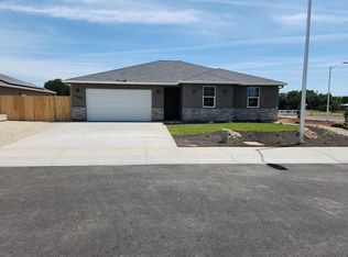 1385 Fitz Pl, Redding, CA 96003