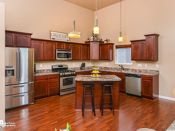 3rd image of 20756 Mountain Vista Dr