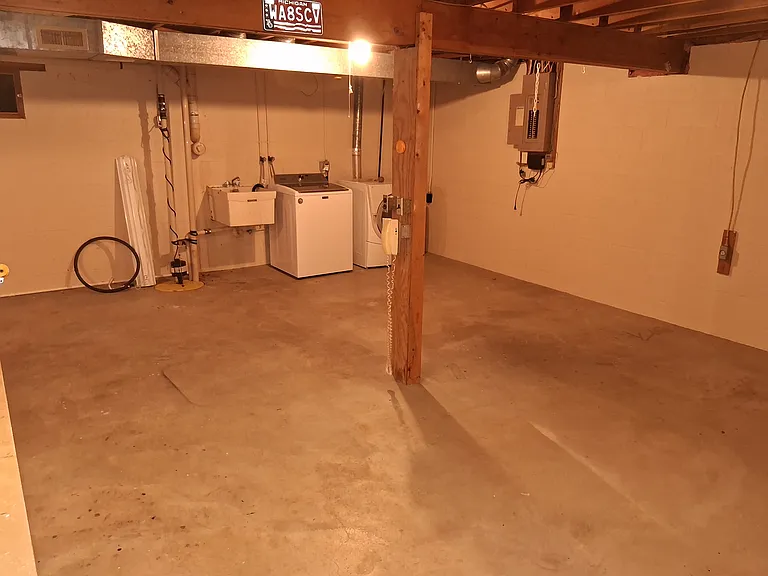 12368 Lakeshore Dr — Photo 27