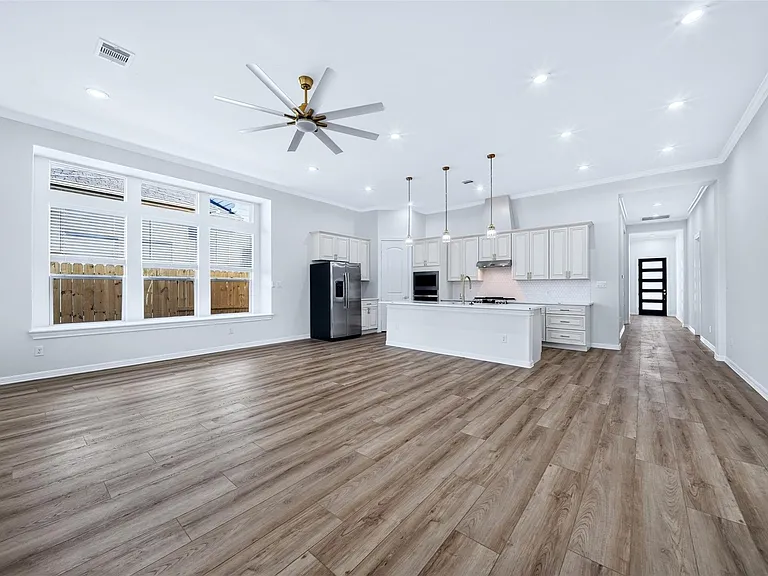 9627 Champion Heavens Dr — Photo 3