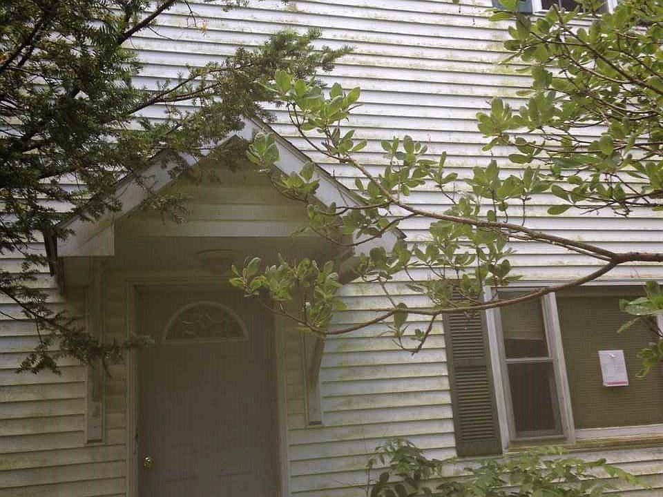 1st image of 133 E Broad St