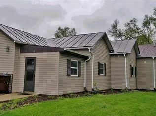 108 W Scott St, West Manchester, OH 45382