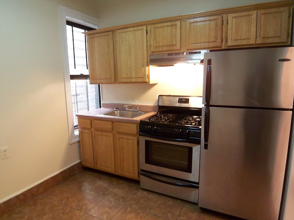 1st image of 200 Bradhurst Ave APT 3