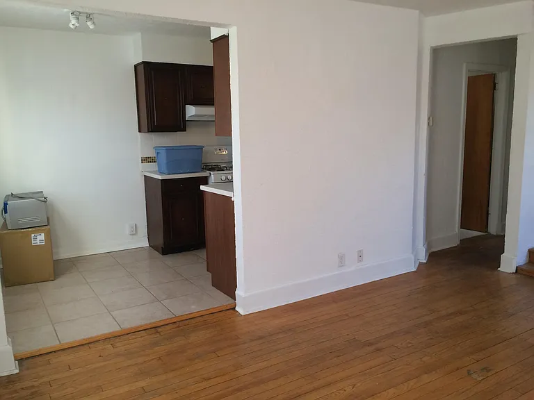 656 W Park Ln #2 — Photo 9
