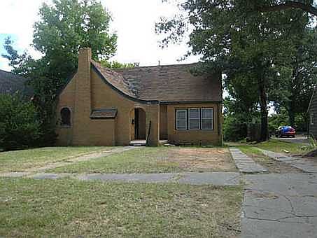 1st image of 1026 Sunset Dr