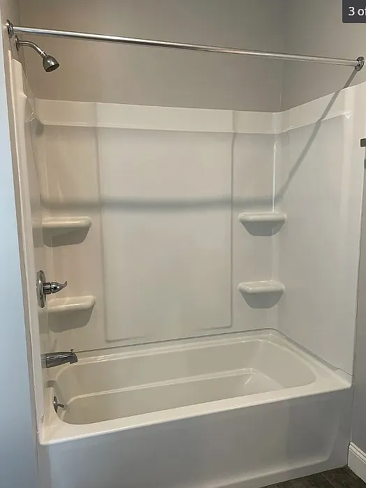 Studio, 355 sqft, $990 — Photo 4