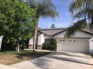 10306 Starlight Peak Dr, Bakersfield, CA 93311