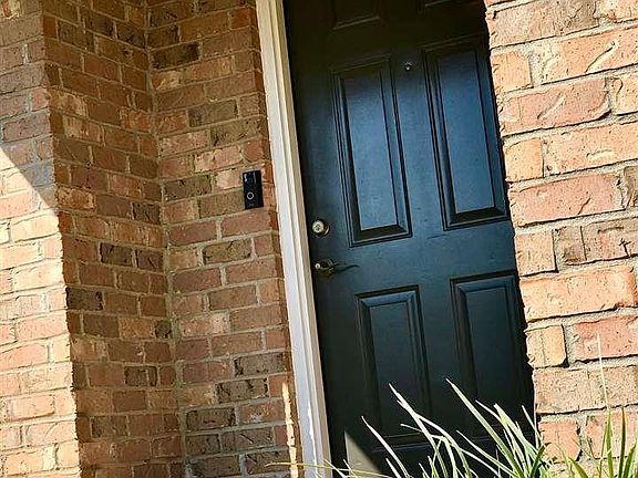 5th image of 1827 Lighthouse Pointe Dr