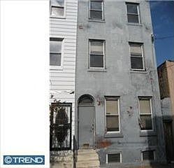 2nd image of 805 Alter St
