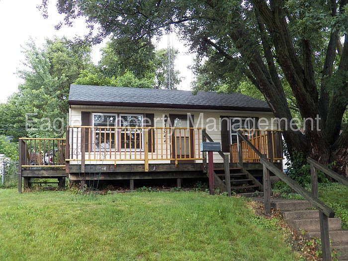 1st image of 1844 J Ave NE