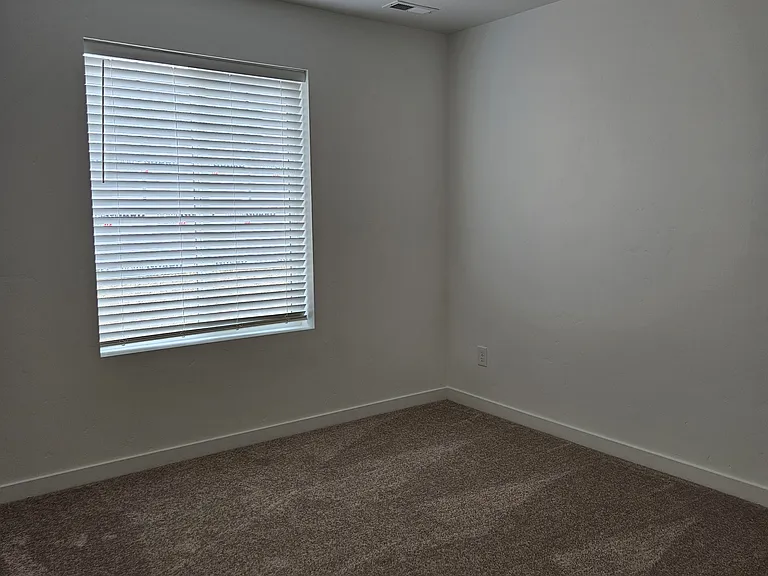 4148 W Perspective St — Photo 8