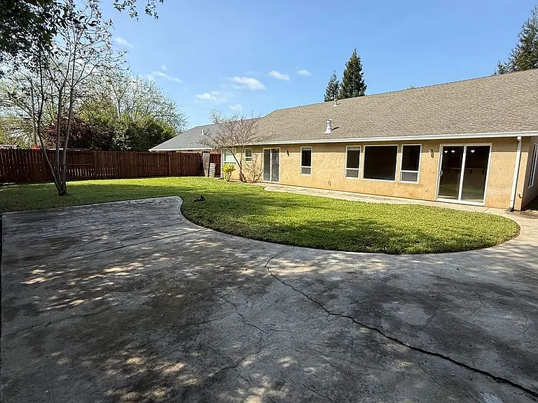 3481 Cockerill Dr — Photo 15