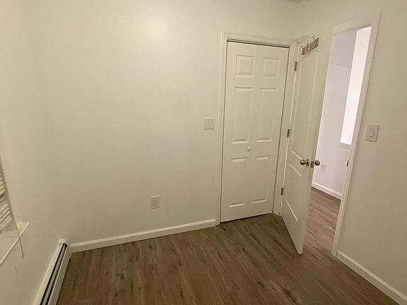 3rd image of 18 3rd Ave Floor 2