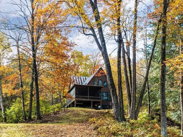 1414 Stowell Road, Thetford, VT 05075