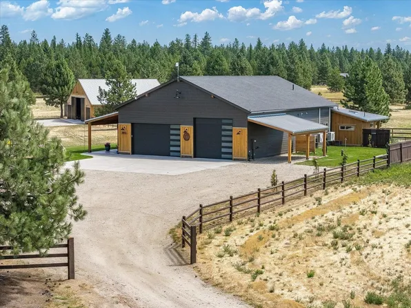 2012 W Maverick Ln, Deer Park, WA 99006