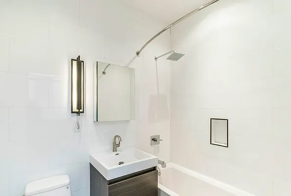 Rented by REAL New York | media 28