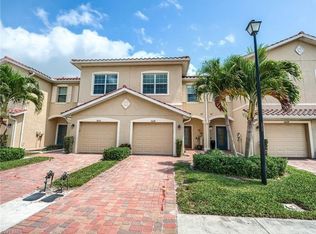 2947 Citrus St, Naples, FL 34120