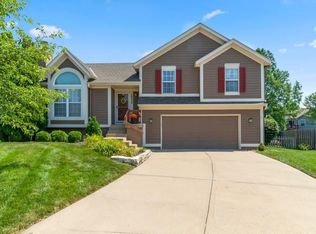 16233 S Blake St, Olathe, KS 66062