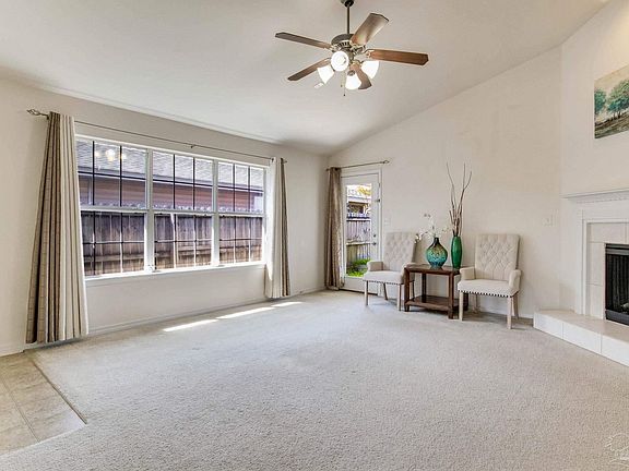 5th image of 2294 Waltham St