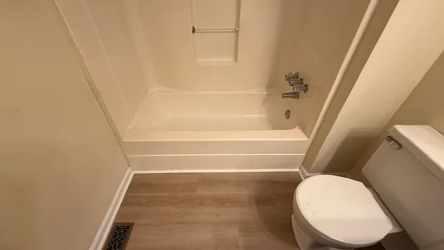 4704 Padma Ct — Photo 30