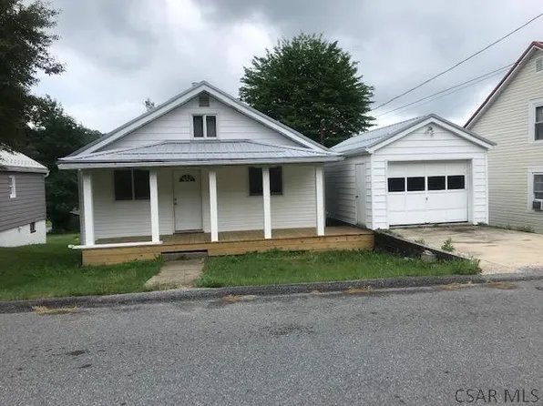 231 Coulter St, Windber, PA 15963