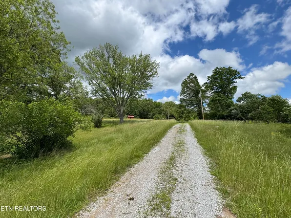 275 Big Spring Gap Rd, Pikeville, TN 37367
