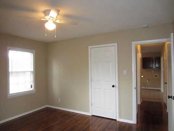 5th image of 3088 Brookdale St