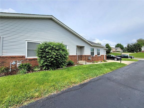 2nd image of 112 Longcastle Dr APT 3