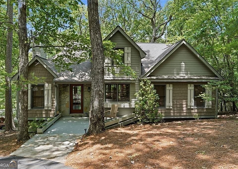 1st image of 224 Indian Pipe Dr