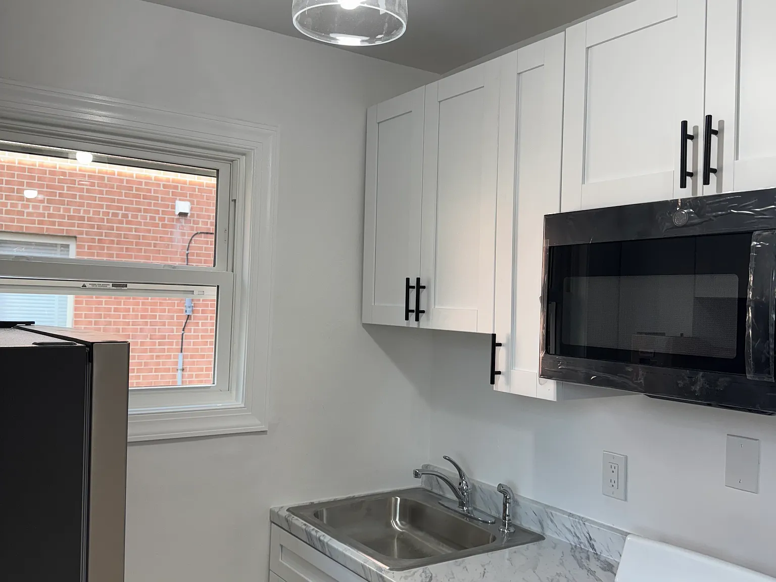 1 bed, 700 sqft, $1,500 — Photo 2