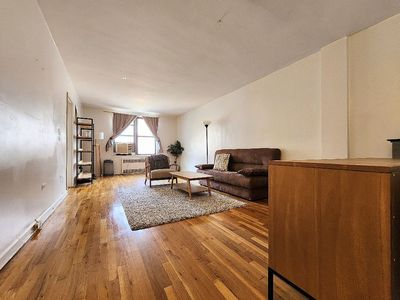 6730 Dartmouth St APT 4B, Flushing, NY, 11375