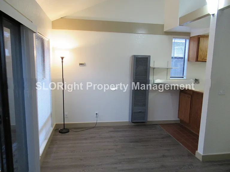 469 Sandercock St #C — Photo 5