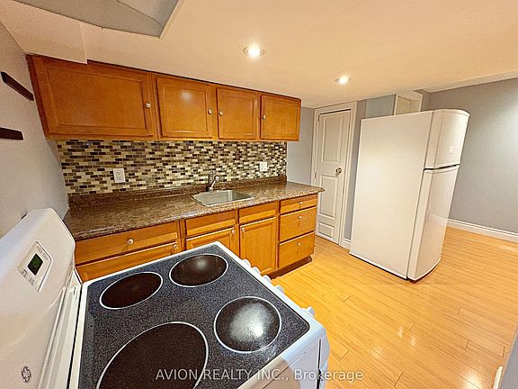 4th image of 91 Ridgeway Ct