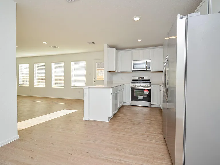 26811 Urraca Dr — Photo 8