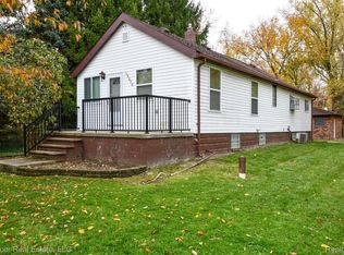 19370 Voiland St, Roseville, MI 48066