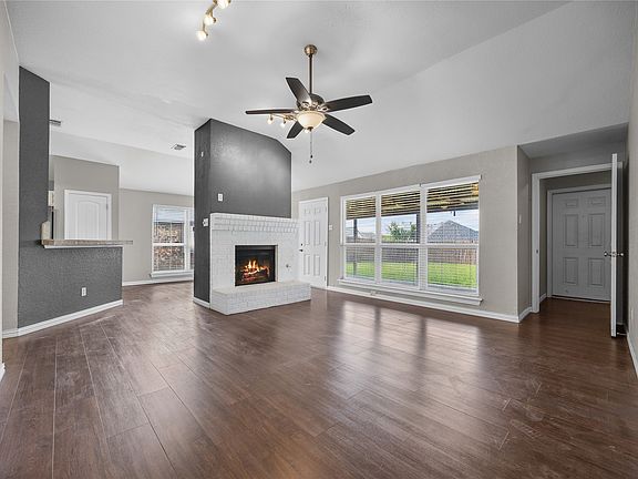 3rd image of 2217 Rockbluff Dr