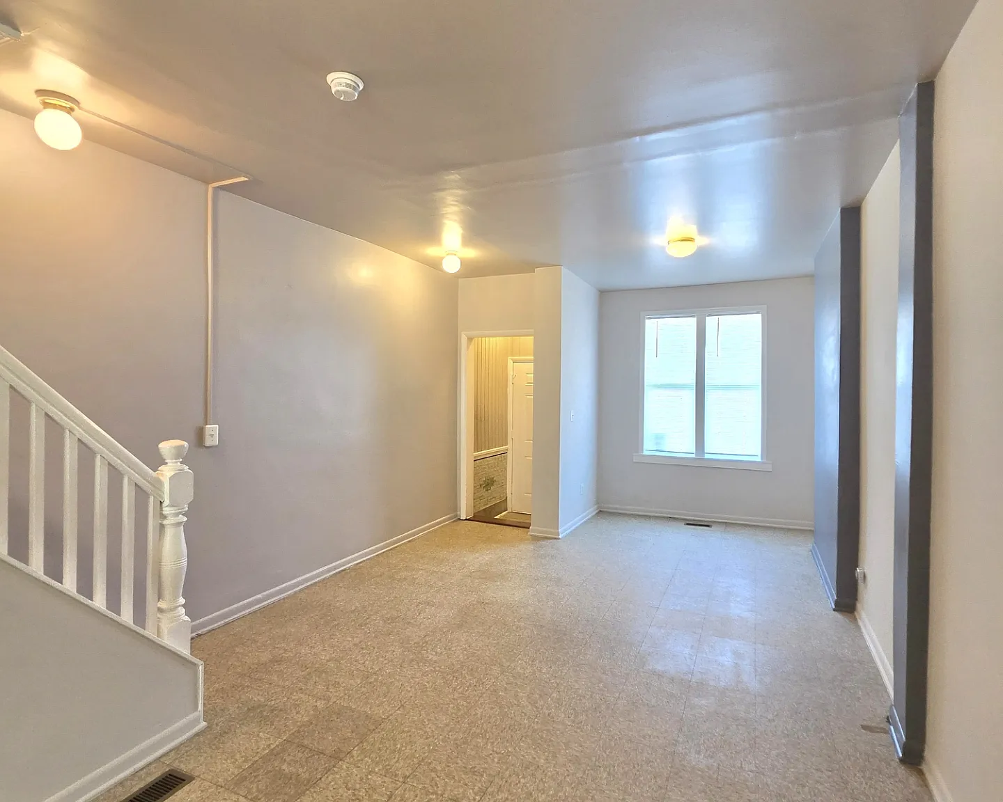 3 bed, 1214 sqft, $1,250 — Photo 2