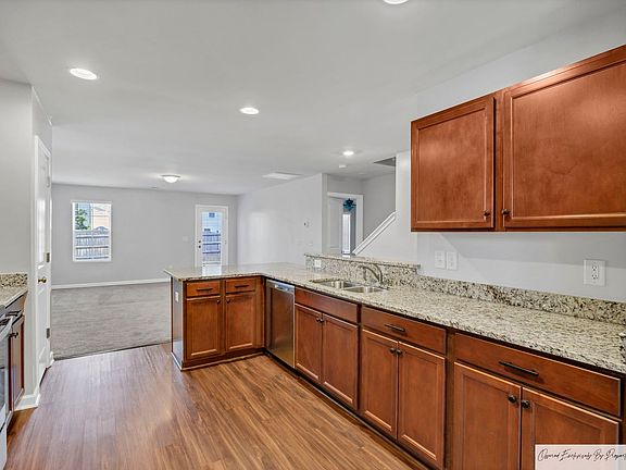 5th image of 291 Windfall Rd