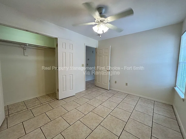 1851 Brazil Ave — Photo 10