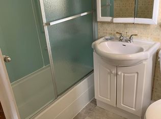 286 Bay St FLOOR 3, Taunton, MA 02780