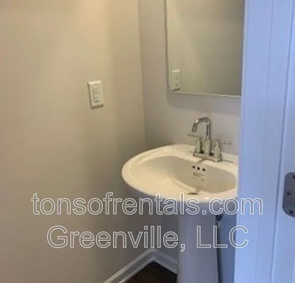 413 Mopar Ln — Photo 14