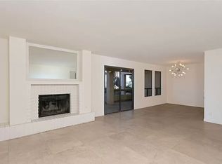 1944 Swallow Ln, Carlsbad, CA 92009
