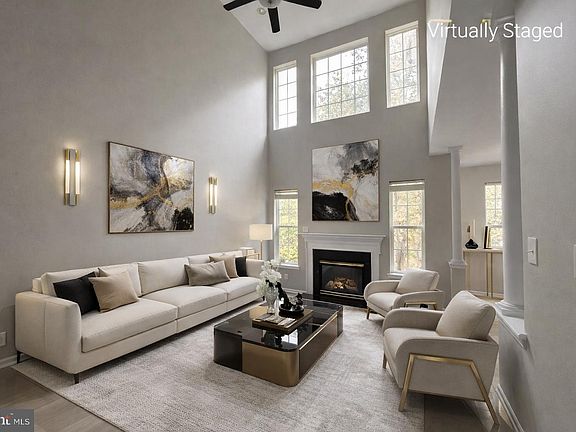 2nd image of 40 Compass Cir